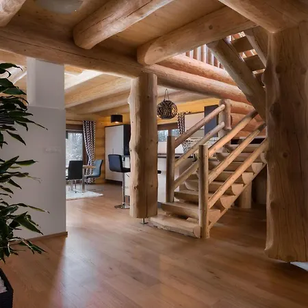 - Lomnica Chalet *